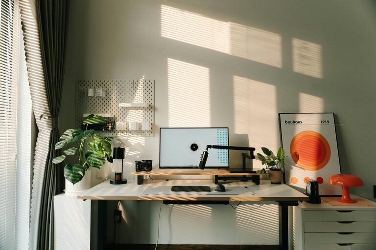 Tips for Creating a Cozy and Functional Home Office Space