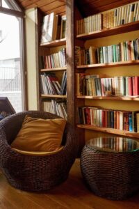 Tips for Creating a Cozy and Inviting Reading Nook at Home